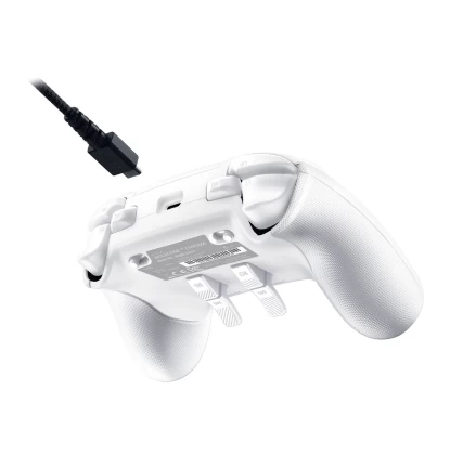 Razer WOLVERINE V2 CHROMA WHITE  XBOX X/S & PC - Wired Gaming Controller